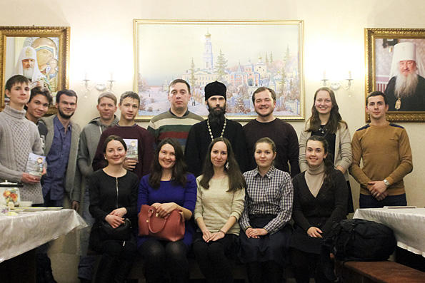 Участники молодежного клуба «Азбука» посетили Кизический монастырь