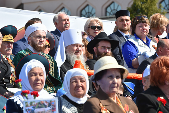 Митрополит Феофан принял участие в торжественном мероприятии по случаю Победы в Великой Отечественной войне