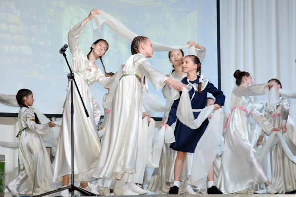 В Казани состоялась премьера спектакля «Жизнь и чудеса маленькой Маняши»