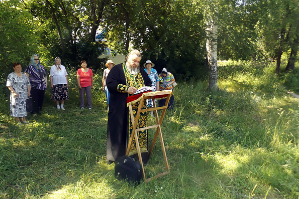 В Казани отслужили молебен на месте будущего храма