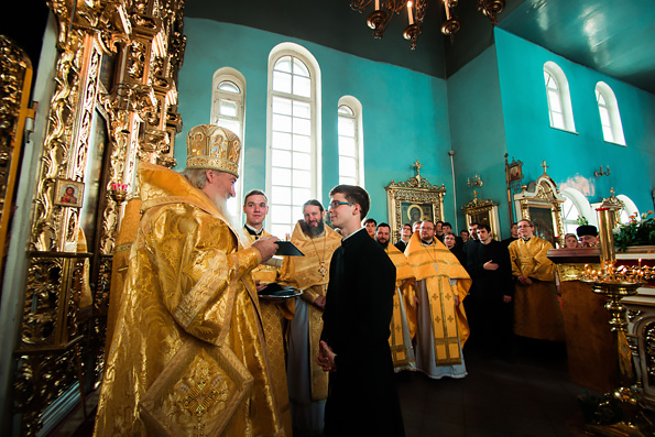 Митрополит Феофан вручил дипломы выпускникам Казанской духовной семинарии