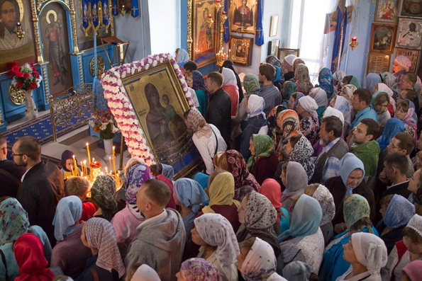 В селе Три Озера отметили праздник Тихвинской иконы Божией Матери