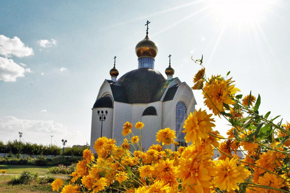 Храм преподобного Серафима Саровского Набережных Челнов отметил престольный праздник