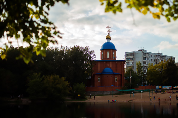 В канун Недели 11-й по Пятидесятнице митрополит Феофан возглавил всенощное бдение в Успенском храме города Казани