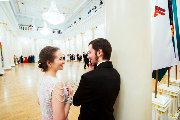 В казанском клубе «Азбука» молодежь обсудила со священником тему семейных отношений