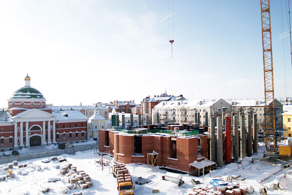 Воспитанники православной гимназии передали собранные ими средства на строительство Казанского собора