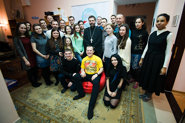 Священник рассказал казанской молодежи о заблуждениях, касающихся Великого поста