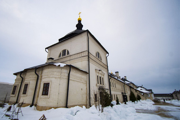 В Свияжском мужском монастыре совершен иноческий постриг