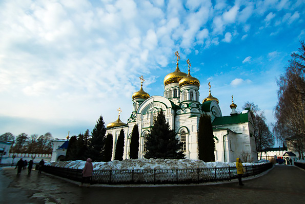 Государственные судьи вручили подарки детям из Раифского приюта