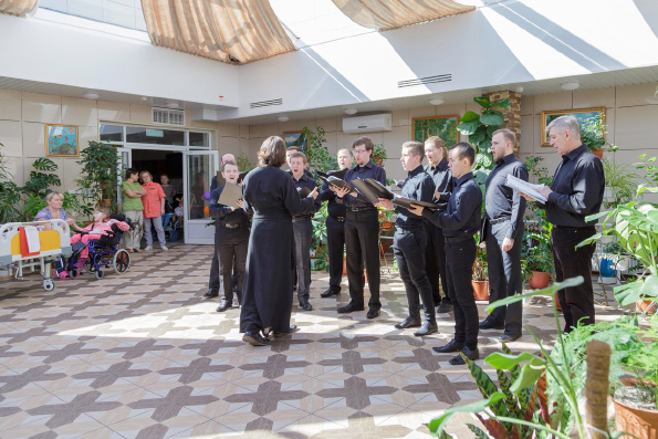 В казанском детском хосписе прозвучали пасхальные песнопения