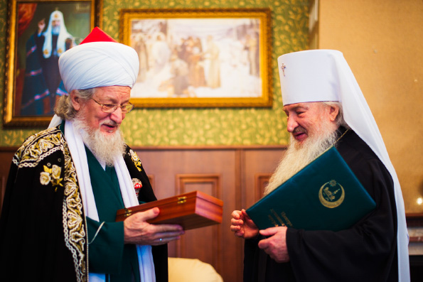 Митрополит Феофан встретился с председателем ЦДУМ России Талгатом Таджуддином