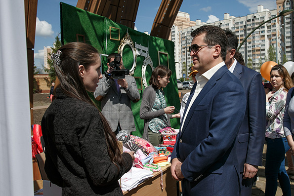 На «Ярмарке добра» презентовали работу центра защиты материнства «Умиление»