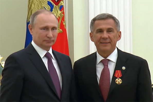Поздравление главы Татарстанской митрополии Президенту Татарстана Р.Н. Минниханову с награждением орденом Александра Невского