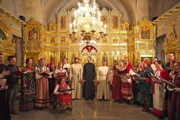 На празднике «Духов день в Суконной слободе» выступит ансамбль древнерусской духовной музыки «Сирин»