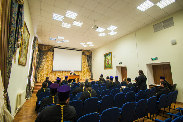 Митрополит Феофан возглавил Епархиальный совет