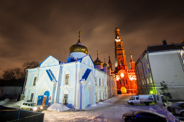 В канун праздника Крещения Господня митрополит Феофан возглавил всенощное бдение в Богоявленском соборе Казани