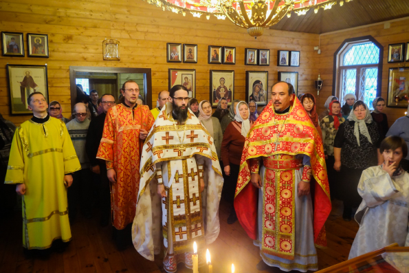 Протоиерей Геннадий Колесников награжден медалью святителя Гурия Казанского в связи 30-летием служения в священническом сане