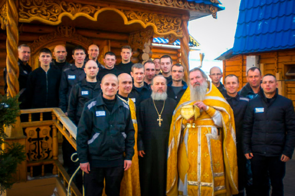 В храме исправительной колонии в Нижних Вязовых прошло очередное богослужение