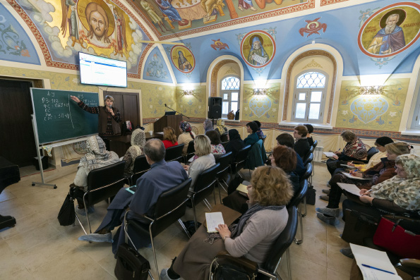 Митрополит Феофан открыл семинар «Русская Православная Церковь: финансовые и правовые вопросы деятельности» в столице Татарстана