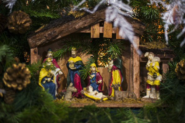 Казанский центр защиты материнства «Умиление» объявляет о начале рождественской акции «Дары волхвов»