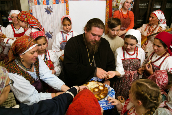 Мероприятия, посвященные Рождеству Богородицы, в Духосошественском храме Казани