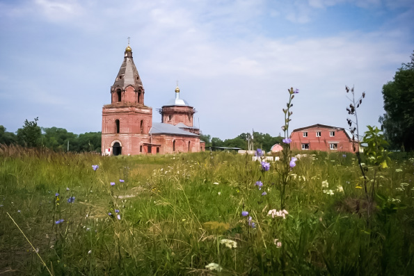 Глава Пестречинского района РТ ознакомился с деятельностью православного реабилитационного центра в Русских Казылях