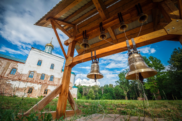 Воскресенский храм казанского Новоиерусалимского подворья отметил 320-летие