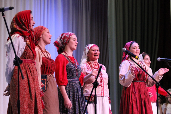 Фольклорной студия «Духов день» провела рождественский вечер в Доме дружбы народов