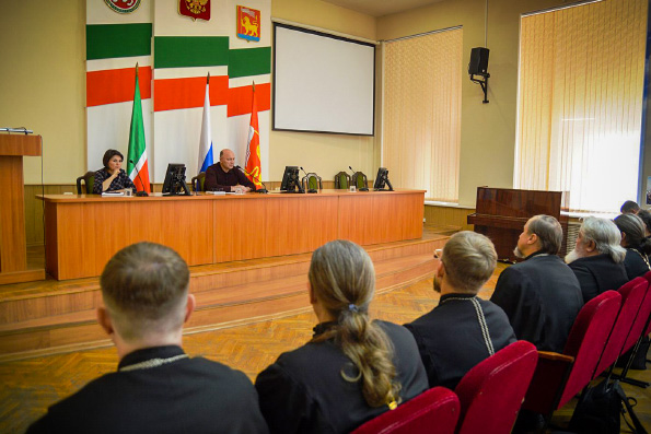 В Набережных Челнах состоялась встреча главы Тукаевского района с духовенством и представителями православной общественности