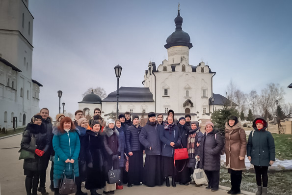 Студенты Казанской духовной семинарии приняли участие в круглом столе «Религиозно-философские контексты Апокалипсиса: современное осмысление»