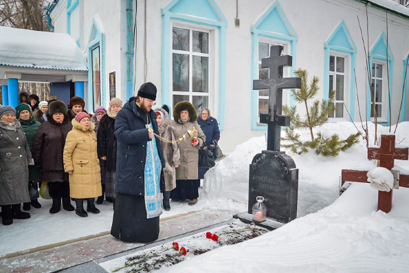 В Мензелинске молитвенно отметили 5-летие со дня кончины архимандрита Антония (Петрова)
