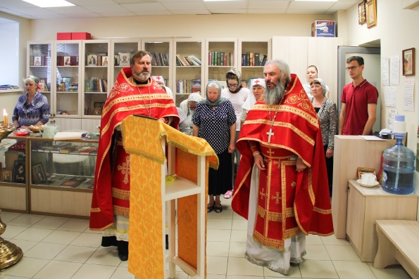 В домовом храме при Республиканской клинической больнице совершаются регулярные богослужения
