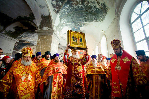 В Елабуге состоялось прославление в лике святых протоиерея Павла Дернова и трех его сыновей