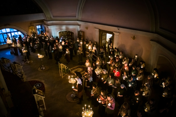 В понедельник первой седмицы Великого поста митрополит Феофан совершил повечерие с чтением канона преподобного Андрея Критского в Богородицком монастыре Казани