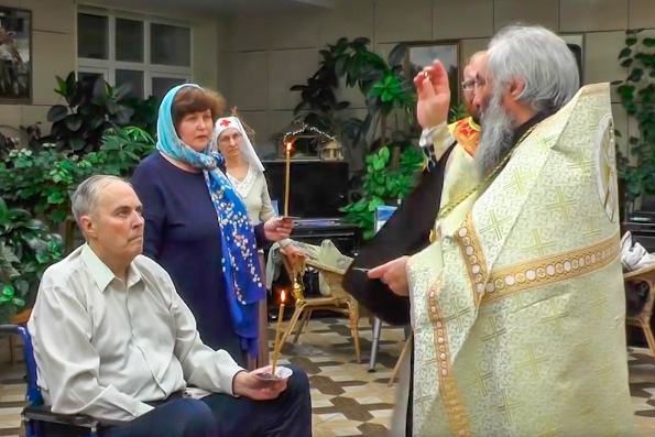 В казанском хосписе состоялось первое в истории учреждения Таинство Венчания