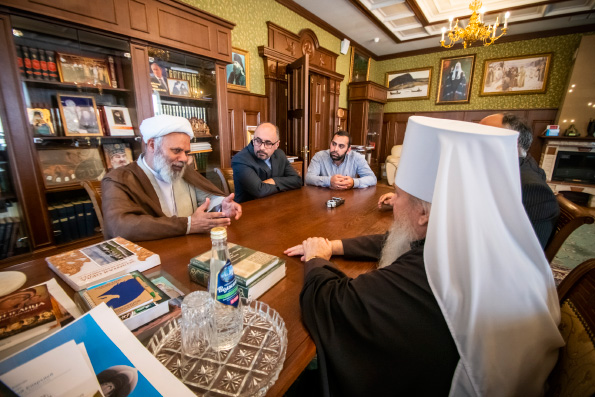 Митрополит Феофан принял исламского богослова из Ирана