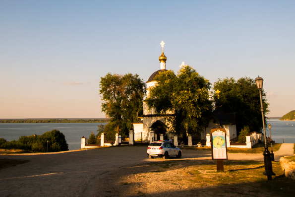Свияжский храм равноапостольных Константина и Елена отметил престольный праздник