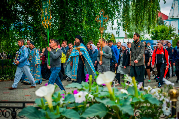 Раифский монастырь встретил традиционный крестный ход из Новых Парат