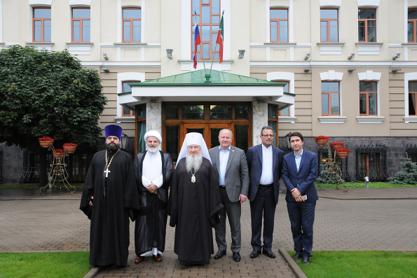 Митрополит Феофан встретился с руководителем Центра межрелигиозного диалога Организации по культуре и исламским связям Ирана