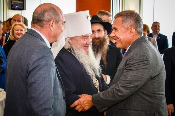 Митрополит Феофан посетил конноспортивный праздник, приуроченный ко Дню Республики Татарстан