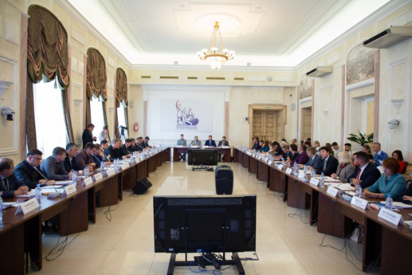 Представитель Казанской епархии принял участие в общественных слушаниях, состоявшихся в Общественной палате Российской Федерации