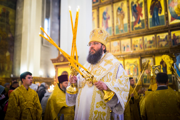 Епископ Елабужский Иннокентий совершил прощальную Литургию в Вознесенском кафедральном соборе Магнитогорска