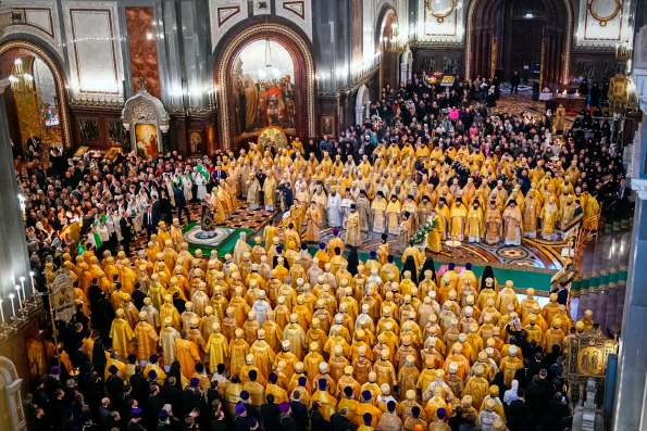 В одиннадцатую годовщину интронизации Святейшего Патриарха Кирилла в Храме Христа Спасителя совершена Божественная литургия