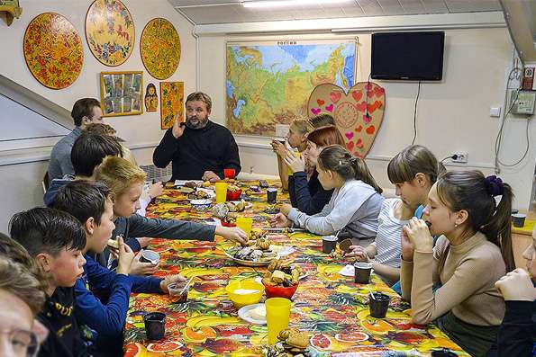 В Вознесенском соборе Набережных Челнов состоялась беседа, посвященная родному языку и современной речи