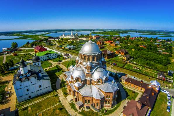 Собор иконы Божией Матери «Всех скорбящих Радость» в Свияжске