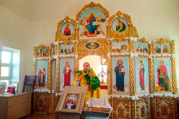 В храме села Кырныш состоялась первая Литургия