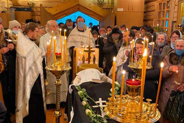 В скиту Дивеевского монастыря молитвенно простились с протоиереем Николаем Ушаковым