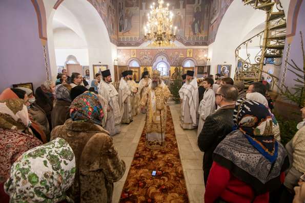 В Неделю по Рождестве Христовом митрополит Кирилл совершил Литургию в кряшенском приходе в честь Тихвинской иконы Богородицы