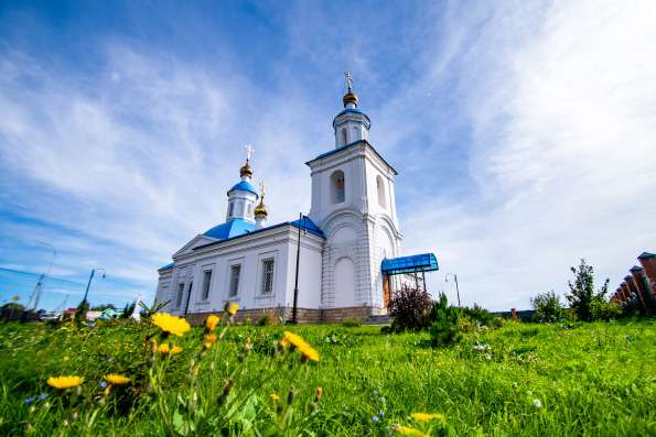 Церковь в честь Введения во храм Пресвятой Богородицы в селе Введенская Слобода