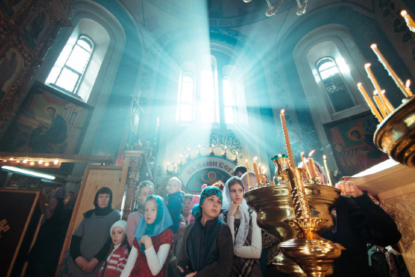 В Вознесенском соборе Набережных Челнах прошла беседа «Как остаться верным Богу?»